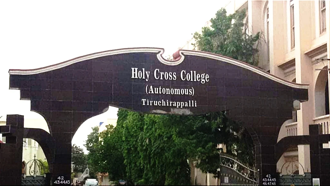 Holy Cross College